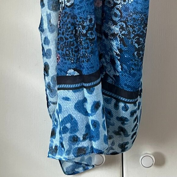 NWT Northern Reflections Blue and Pink Floral and Animal Print Scarf - Picture 7 of 10